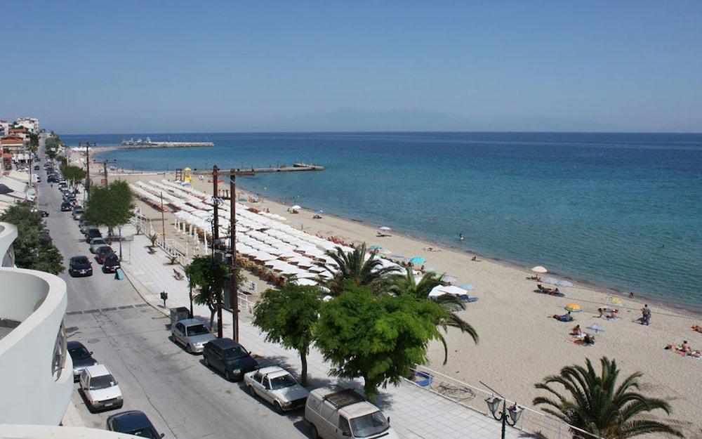 Aegean Blue Beach Hotel Nea Kallikrateia Buitenkant foto