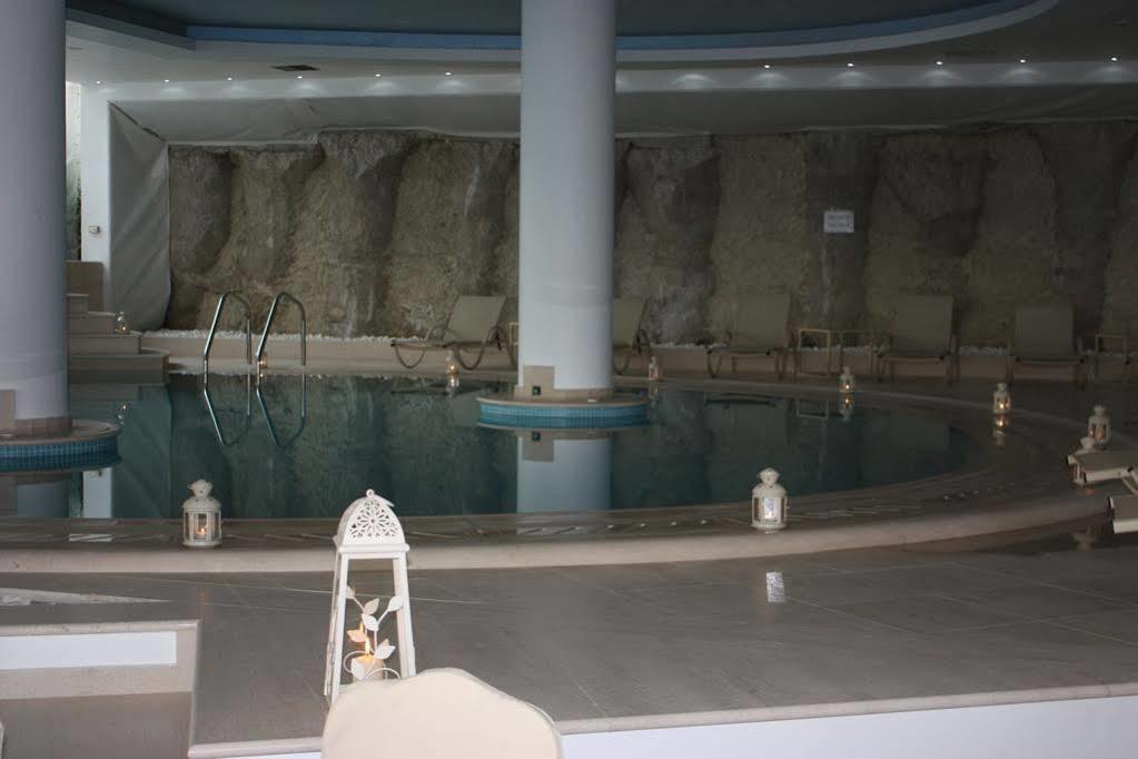 Aegean Blue Beach Hotel Nea Kallikrateia Buitenkant foto